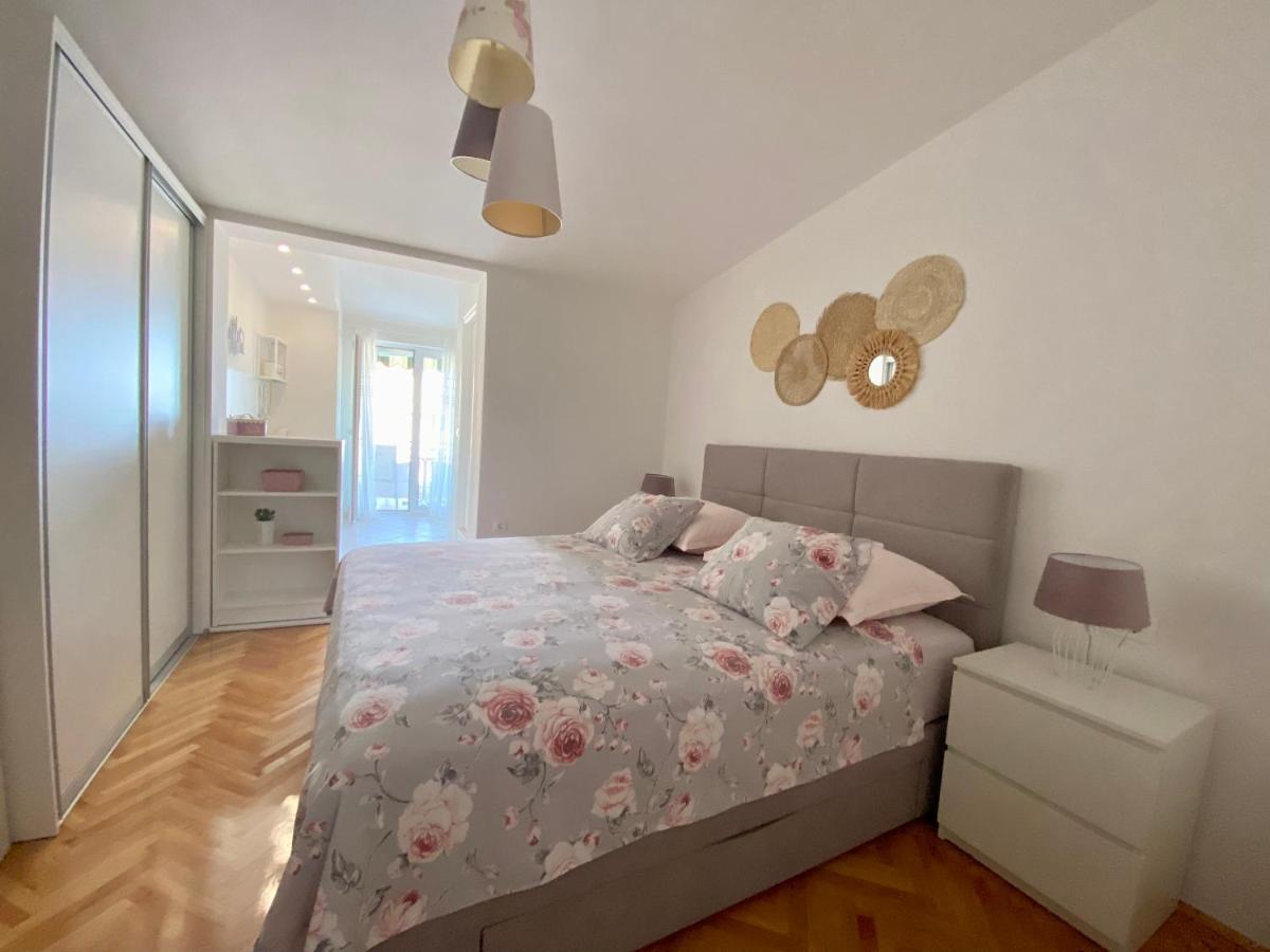 Apartmani Marko Tučepi Eksteriør billede
