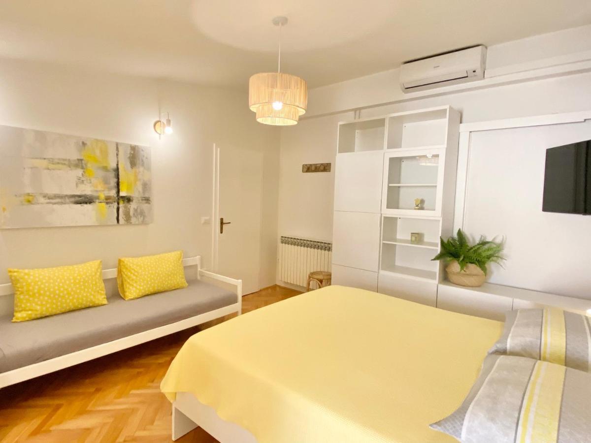 Apartmani Marko Tučepi Eksteriør billede