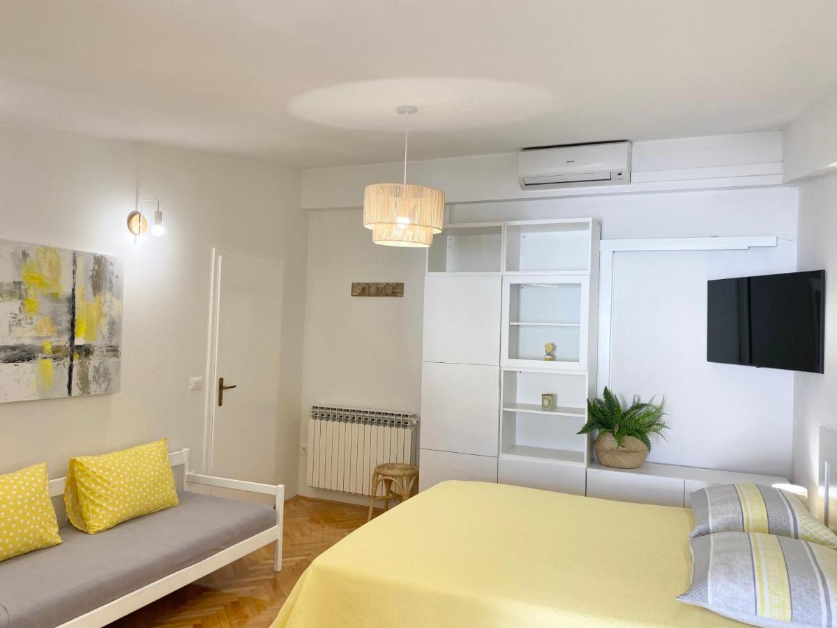 Apartmani Marko Tučepi Eksteriør billede
