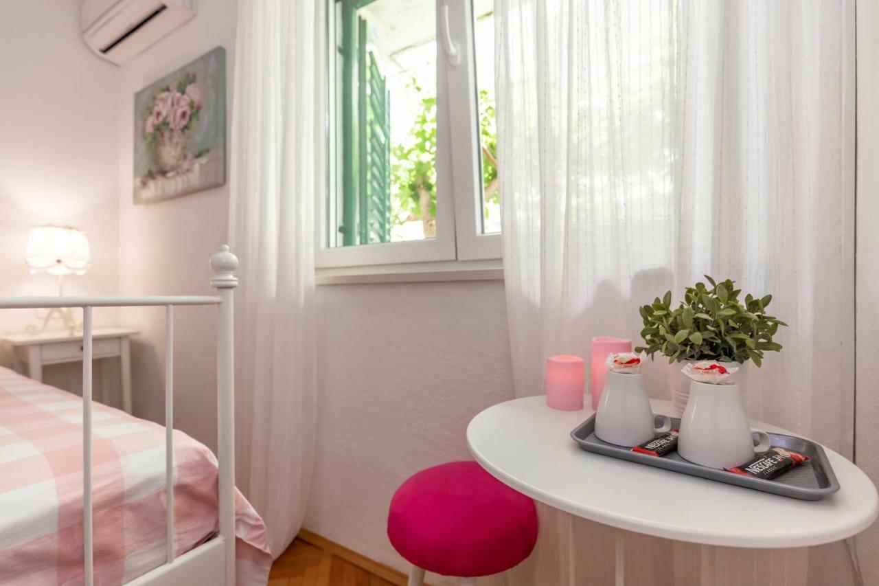 Apartmani Marko Tučepi Eksteriør billede
