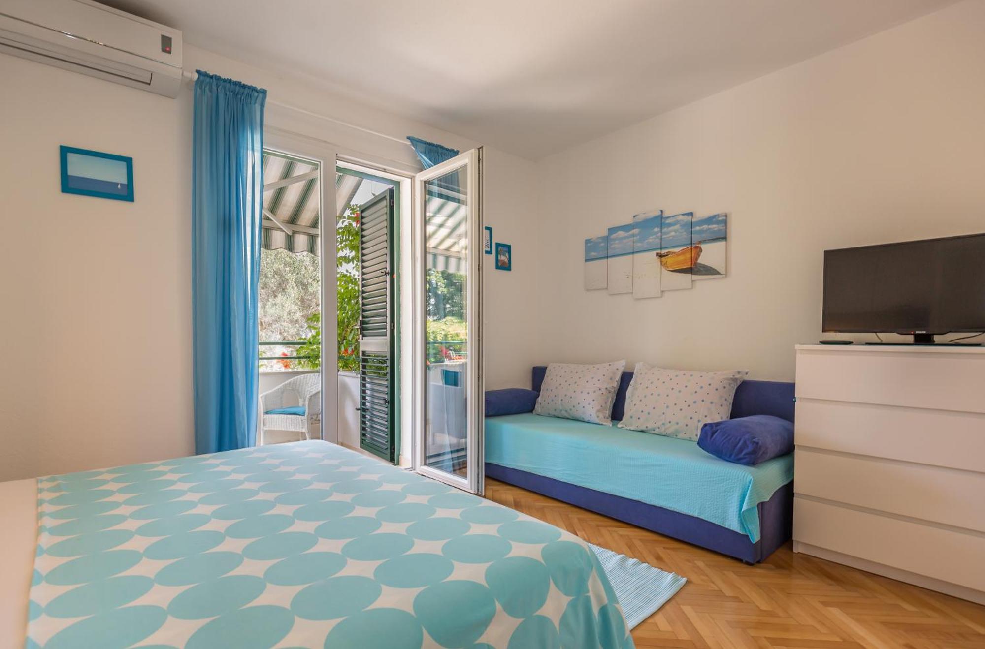 Apartmani Marko Tučepi Eksteriør billede