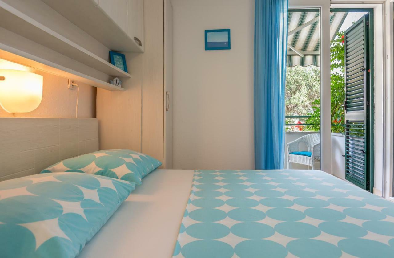 Apartmani Marko Tučepi Eksteriør billede