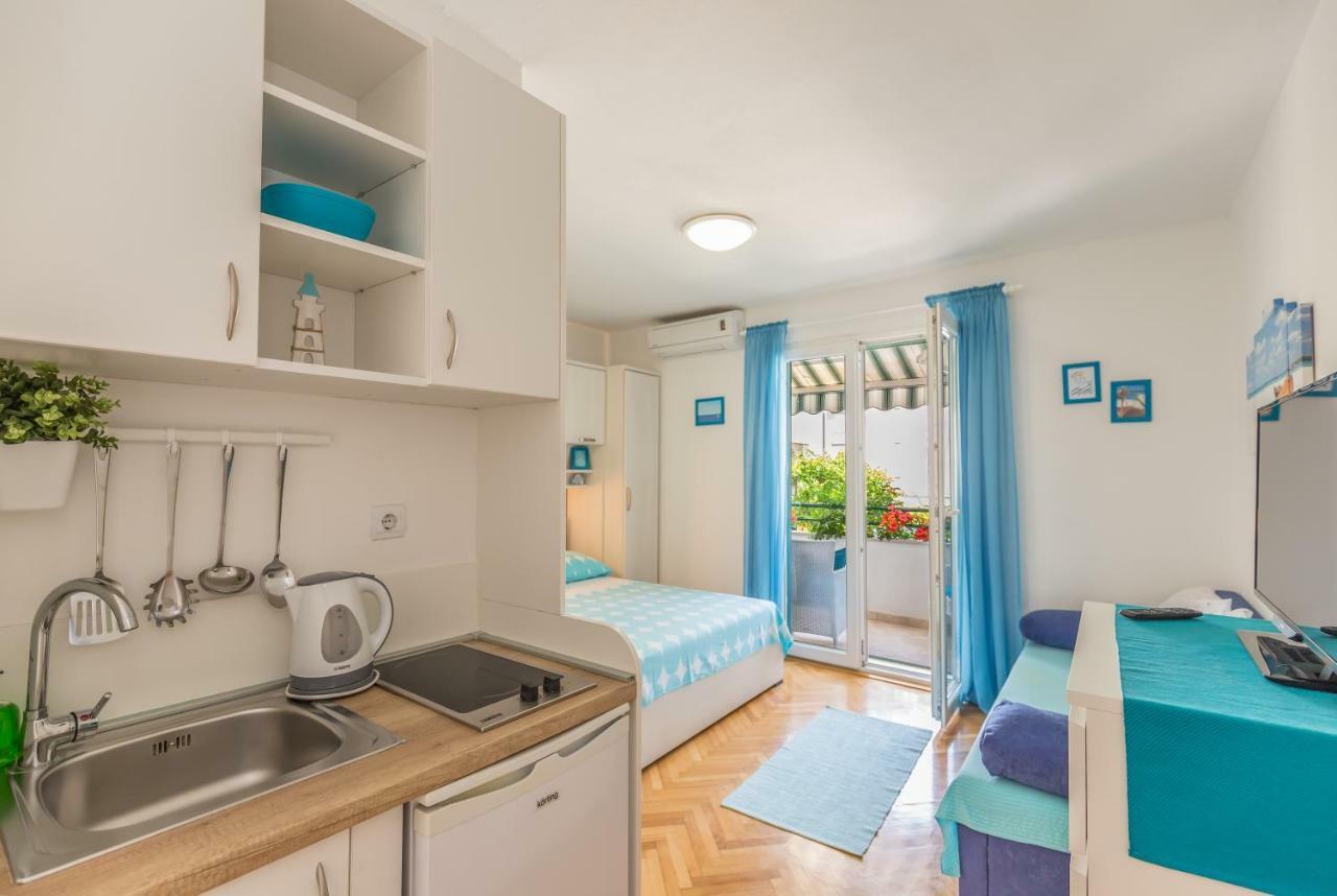 Apartmani Marko Tučepi Eksteriør billede