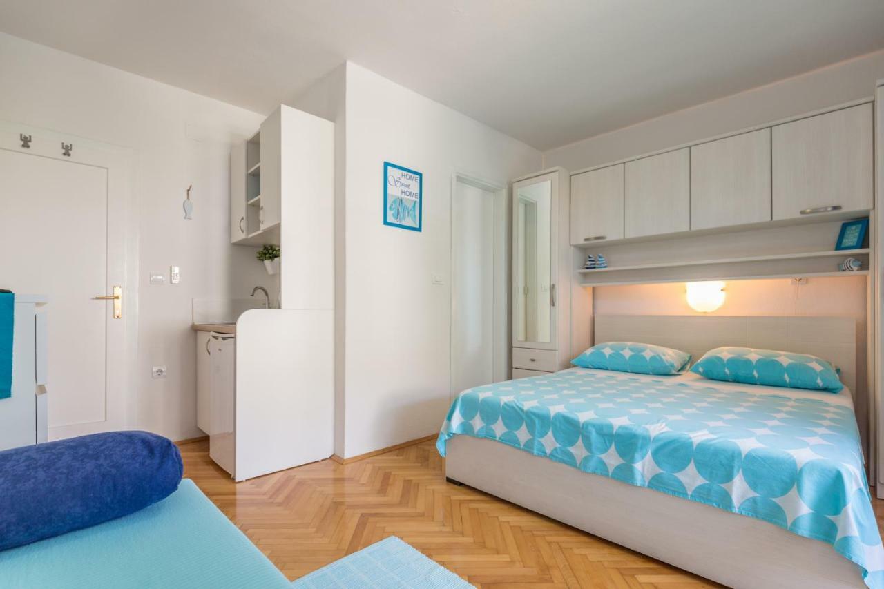 Apartmani Marko Tučepi Eksteriør billede